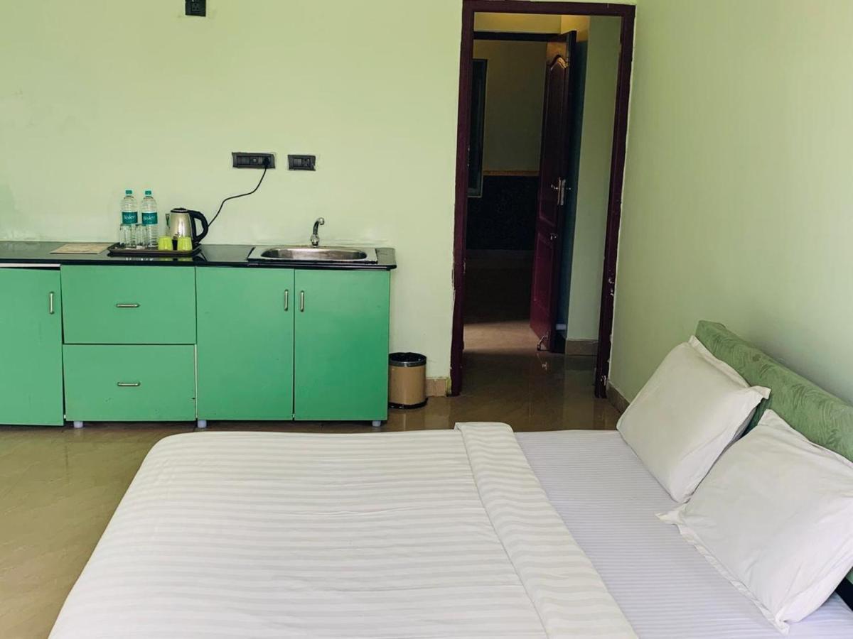 Golden Nest Hotel Yercaud Bagian luar foto